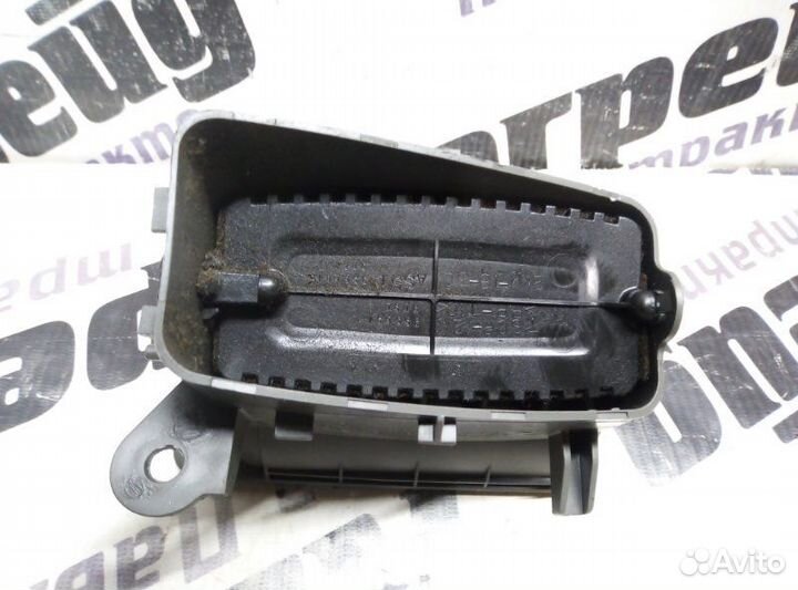 Дефлектор левый Toyota Camry Gracia SXV20 5S-FE