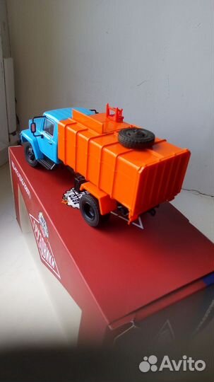 Автолегенды СССР Грузовики №54 - ко-413 газ-3307