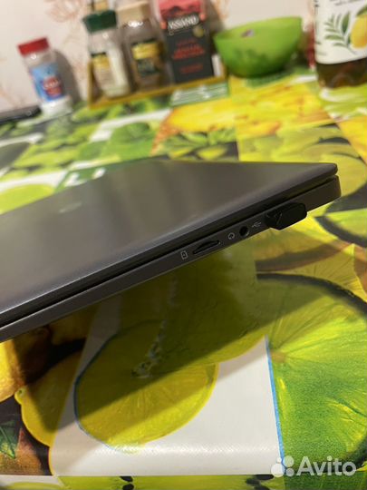 Ноутбук digma