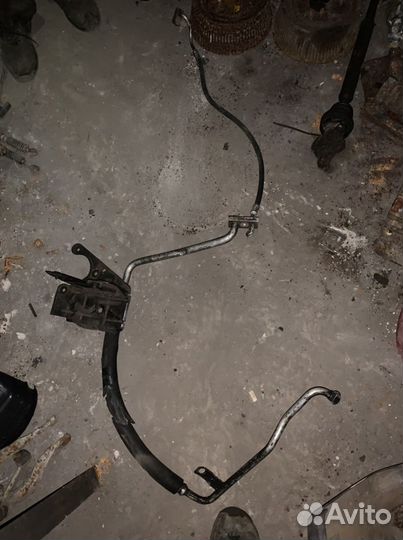 Chrysler voyager 2 91-95 трубка кондиционера (2шт)