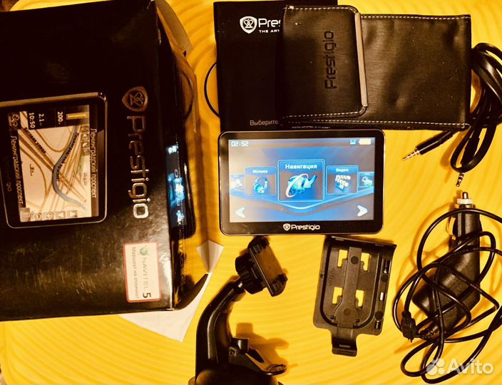 Автомобильный навигатор Prestigio GeoVision 5300