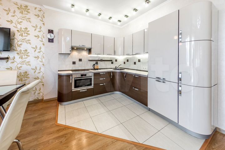 3-к. квартира, 87 м², 3/5 эт.