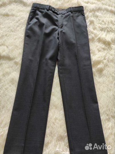 Школьный костюм для мальчика 128 серый