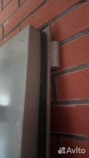 Дверь входная металлическая бу