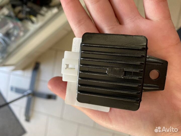 Реле регулятор напряжения (реле зарядки) 4Т TTR125