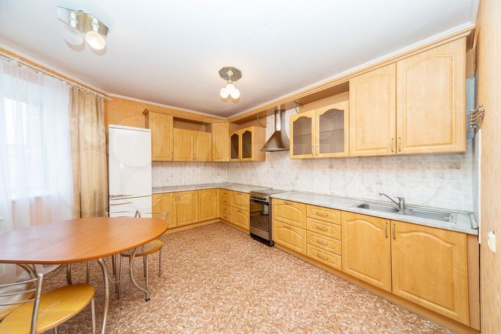 3-к. квартира, 112 м², 11/18 эт.