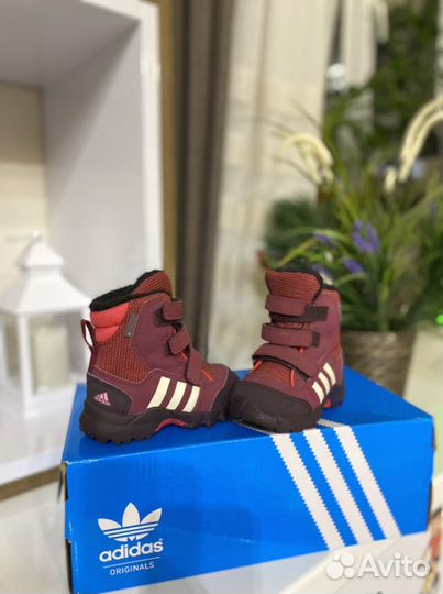 Ботинки детские “Adidas” 22 размер