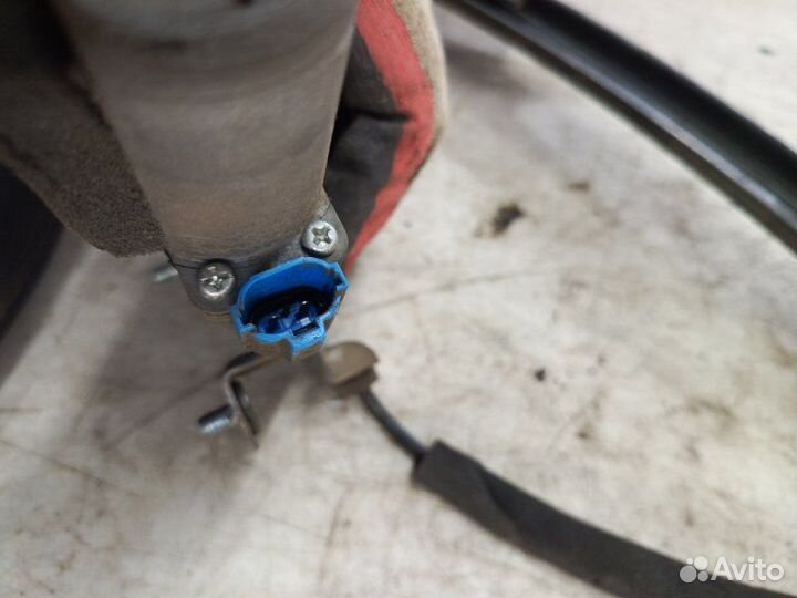 Стеклоподъемник двери передний левый Chevrolet