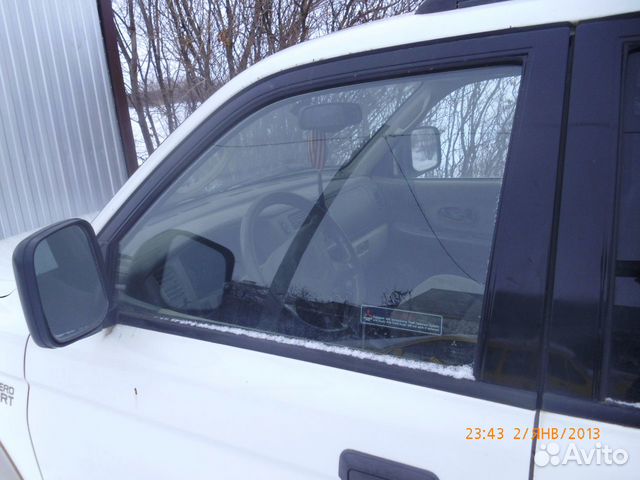 Стекла дверей Mitsubishi Pajero Sport 1
