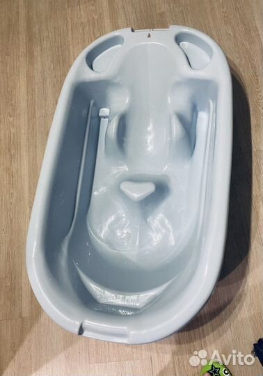 Ванночка для купания с горкой