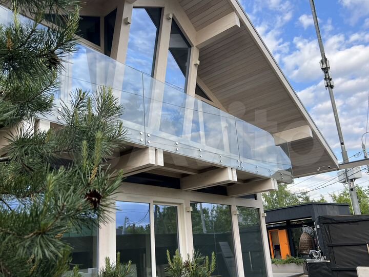 Дом 261 м² на участке 6 сот.