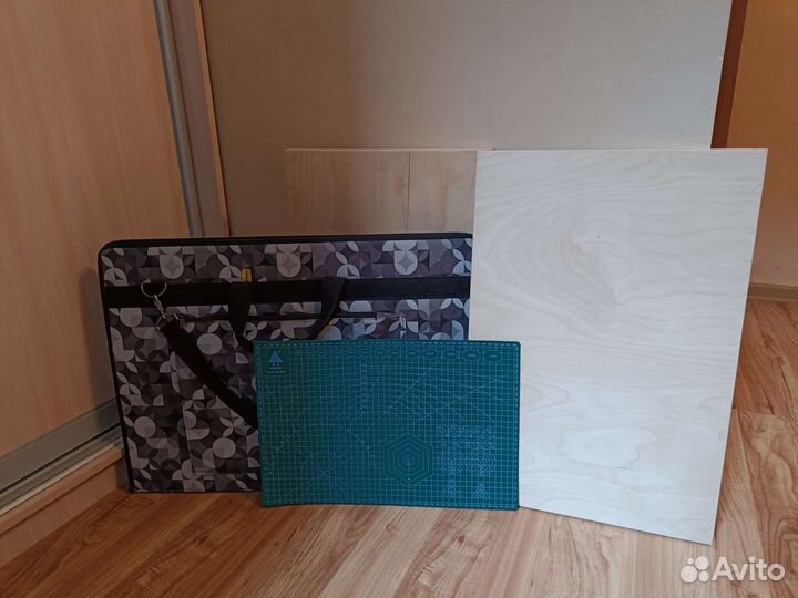 Принадлежности для художника