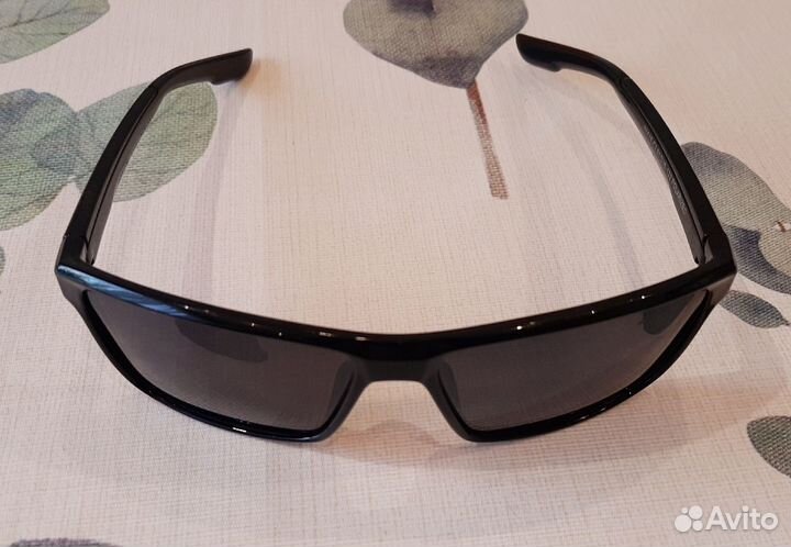 Очки новые солнцезащитные polarized