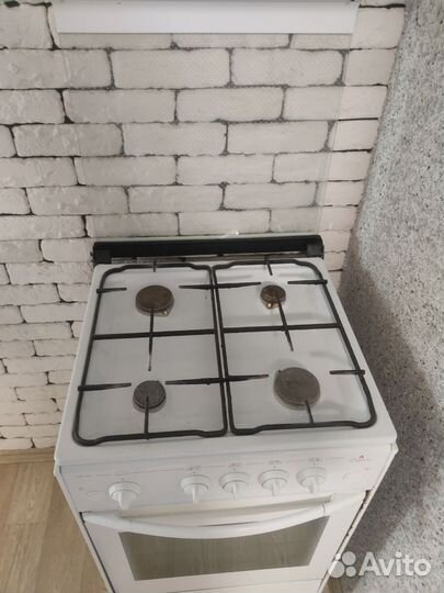 Плита газовая с вытяжкой