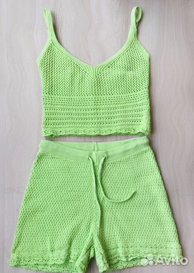 Новый вязаный костюм. Xs-s