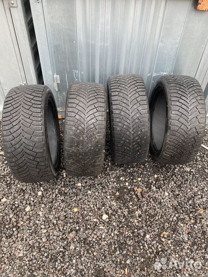 Michelin X-Ice North 4 245/45 R18