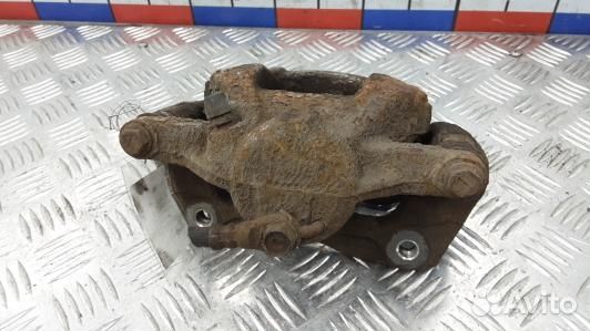 Суппорт тормозной передний левый toyota auris E150