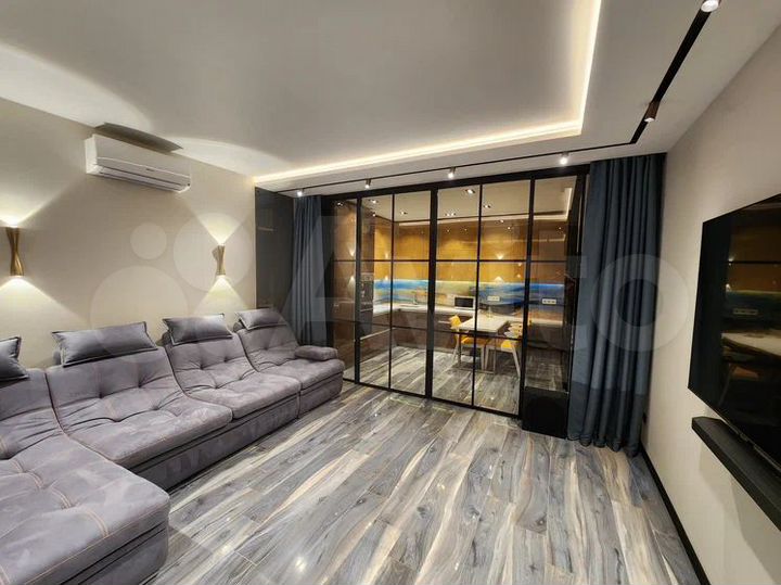 2-к. квартира, 60 м², 3/12 эт.