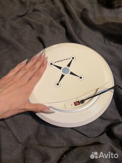 Робот пылесос