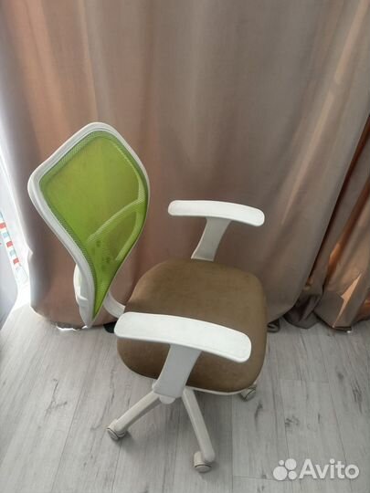 Компьютерное кресло