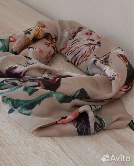 Палантин парео шарф, большой платок