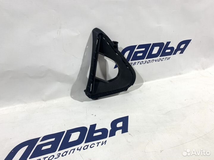 Рамка птф Hyundai Solaris(20-н.в.) левая (ходовые