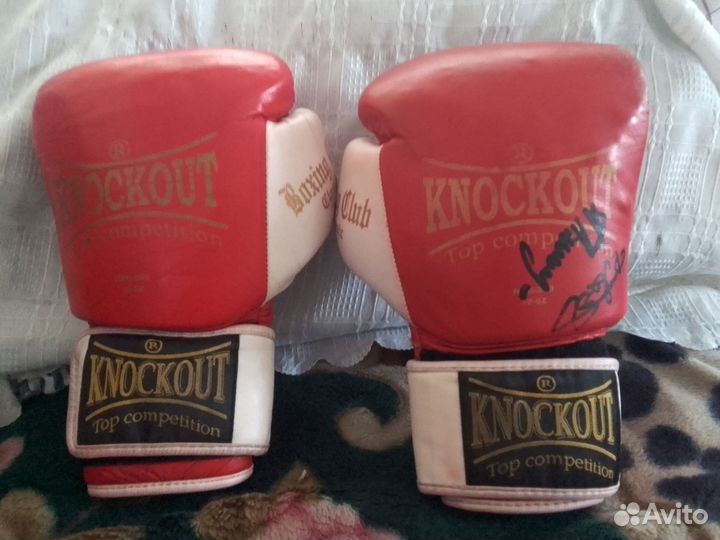Боксерские перчатки 10 oz