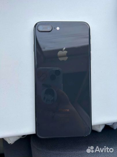 Телефон iPhone 8 plus