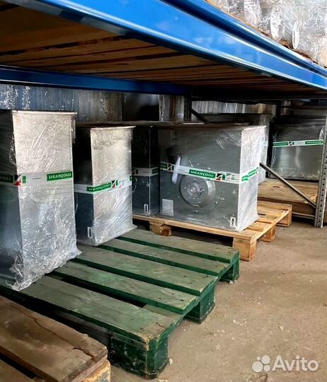 Вытяжной прямоугольный вентилятор