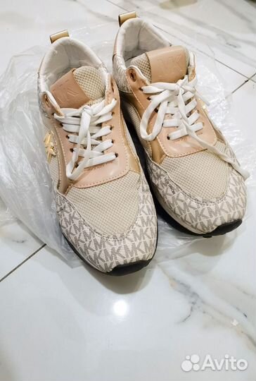Кроссовки 36 бу