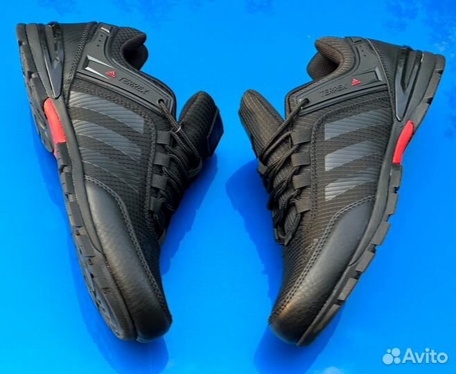 Кроссовки adidas terrex