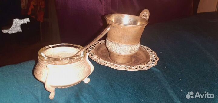 Антикварная посеребрена посуда