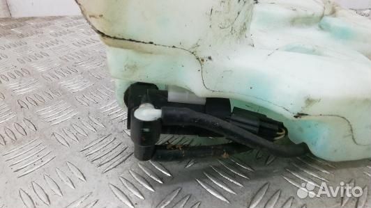 Бачок омывателя ford focus 2 (10V11NL01)
