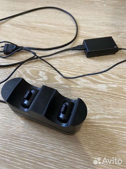 PS 4 Pro (1 TB) с комплектом игр и оборудования