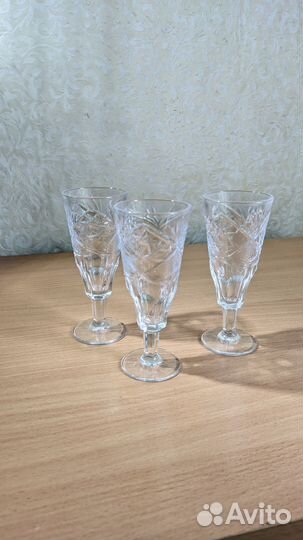 Фужеры, бокалы, рюмки