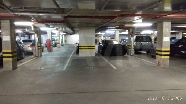 Машиноместо, 30 м²