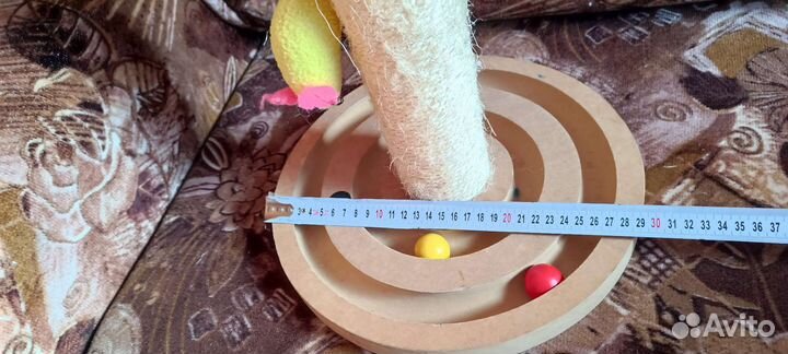 Когтеточка с игрушками разборная