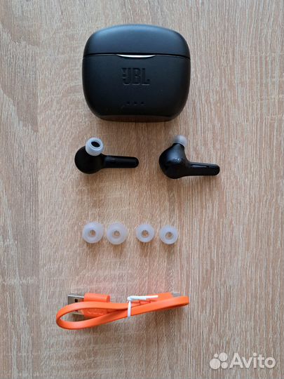 Наушники беспроводные JBL Tune 215TWS черные