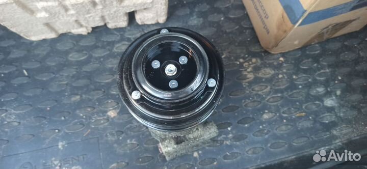 Электромагнитная муфта кондиционера Kia Rio III