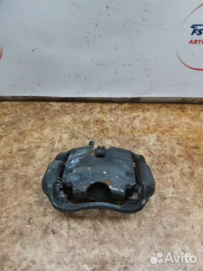 Суппорт тормозной передний правый Mazda 3 хетчбэк