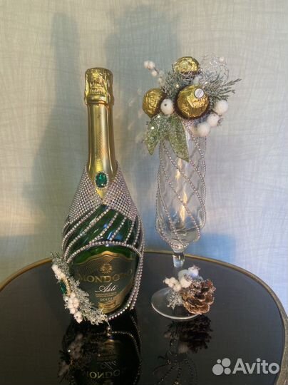 Оформление праздничного шампанского