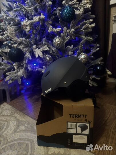 Шлем горнолыжный