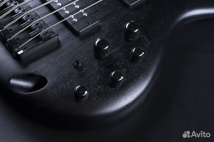Бас гитара IBanez SR305