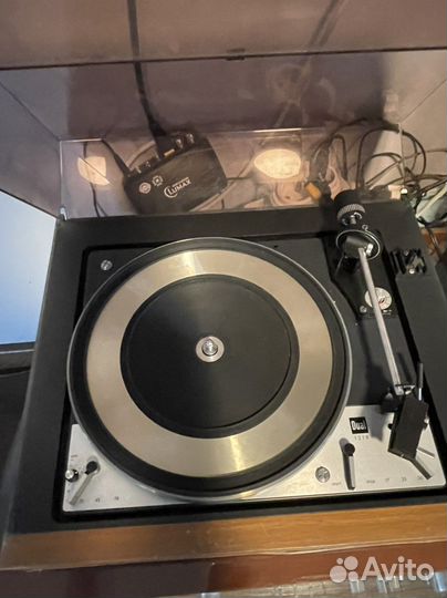 Проигрыватель винила Dual 1218
