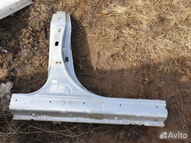 Средняя стойка с порогом левая Mitsubishi Asx