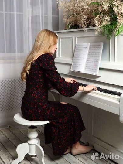 Репетитор по сольфеджио, фортепиано,гармонии и этм