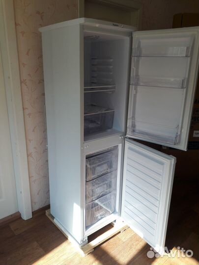 Продаю новый холодильник в упаковке
