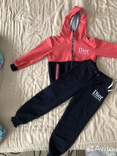 Спортивный костюм