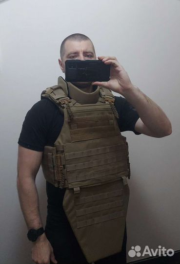 Плитоносец