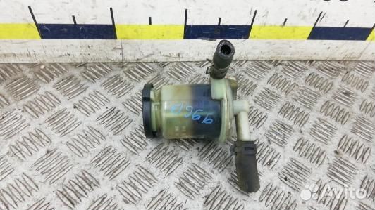 Бачок гу toyota RAV 4 ZCA2 (99G13NO01)